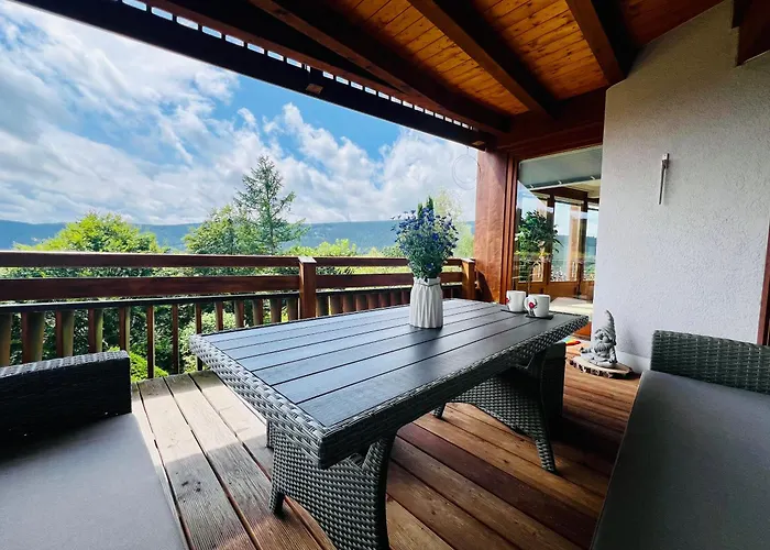 Panoramablick Mit Privatparkplatz, 2 Balkone Und 1,5 Baeder
