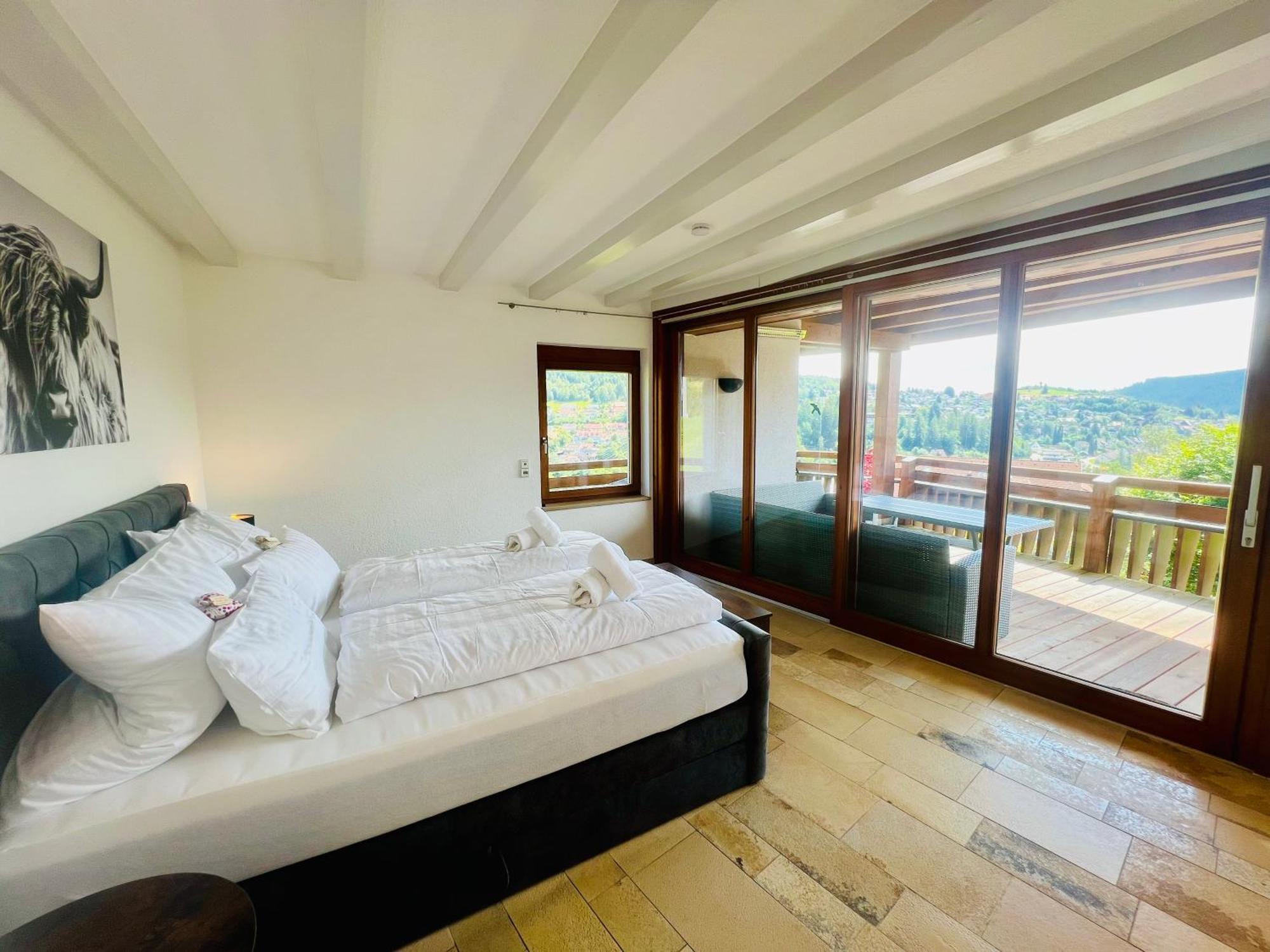Panoramablick Mit Privatparkplatz, 2 Balkone Und 1,5 Baeder Titisee-Neustadt