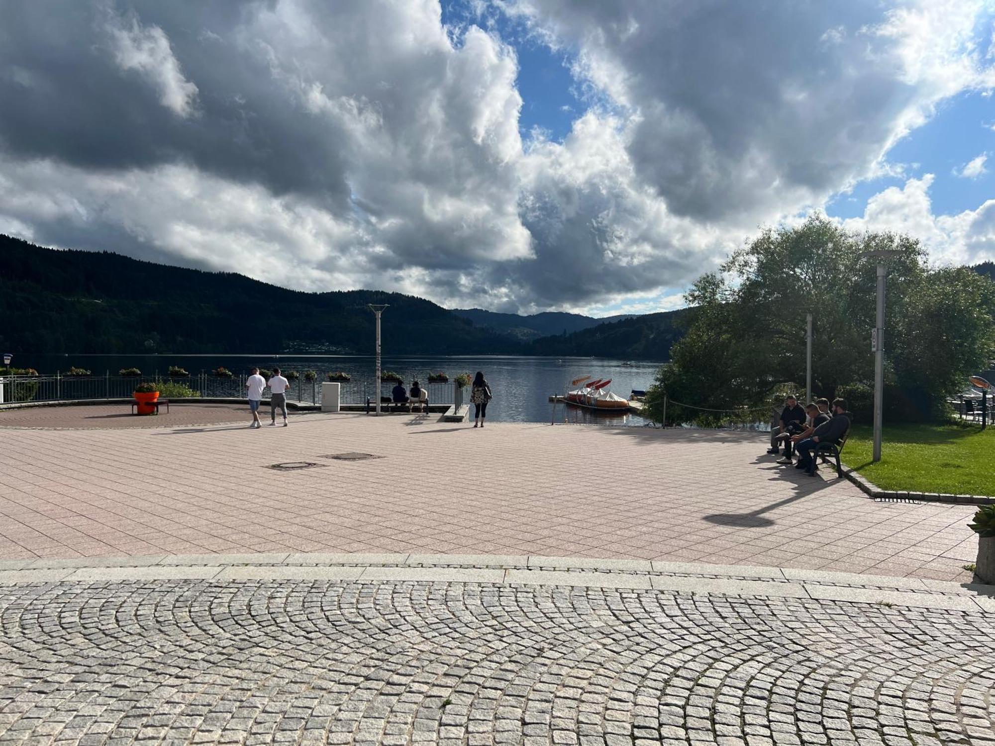 Panoramablick Mit Privatparkplatz, 2 Balkone Und 1,5 Baeder Apartment *