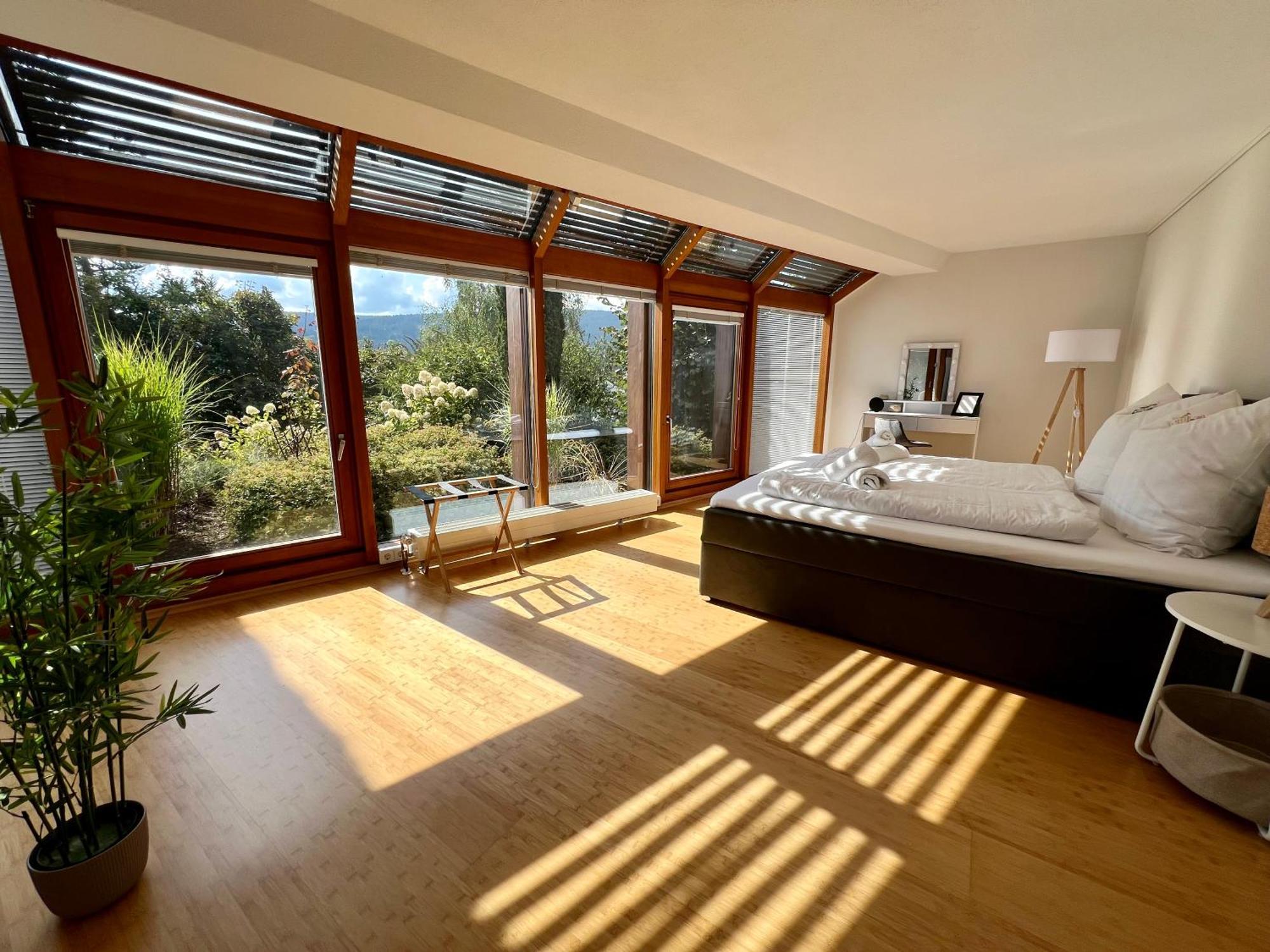 Panoramablick Mit Privatparkplatz, 2 Balkone Und 1,5 Baeder Apartment