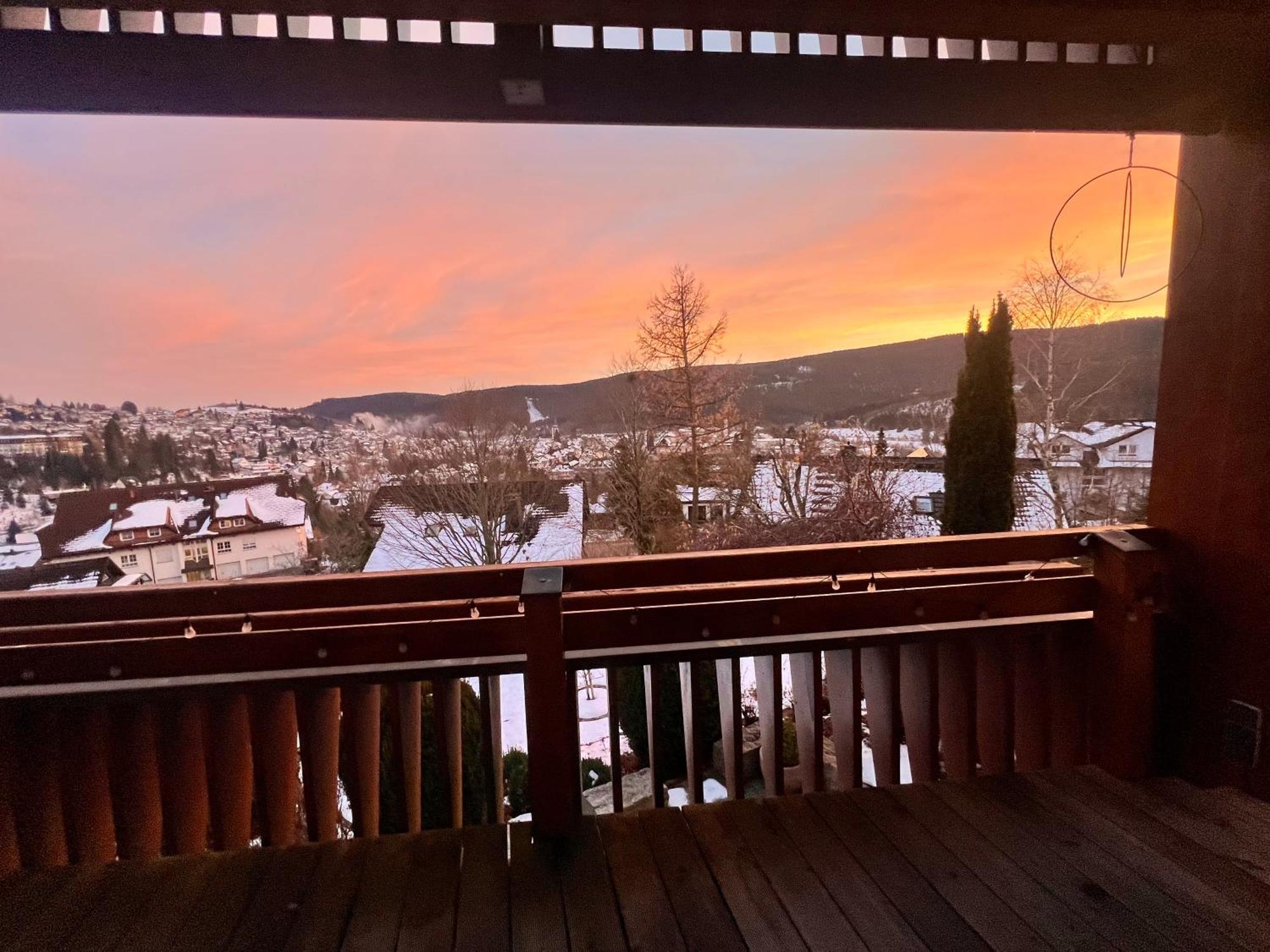 Panoramablick Mit Privatparkplatz, 2 Balkone Und 1,5 Baeder * Titisee-Neustadt