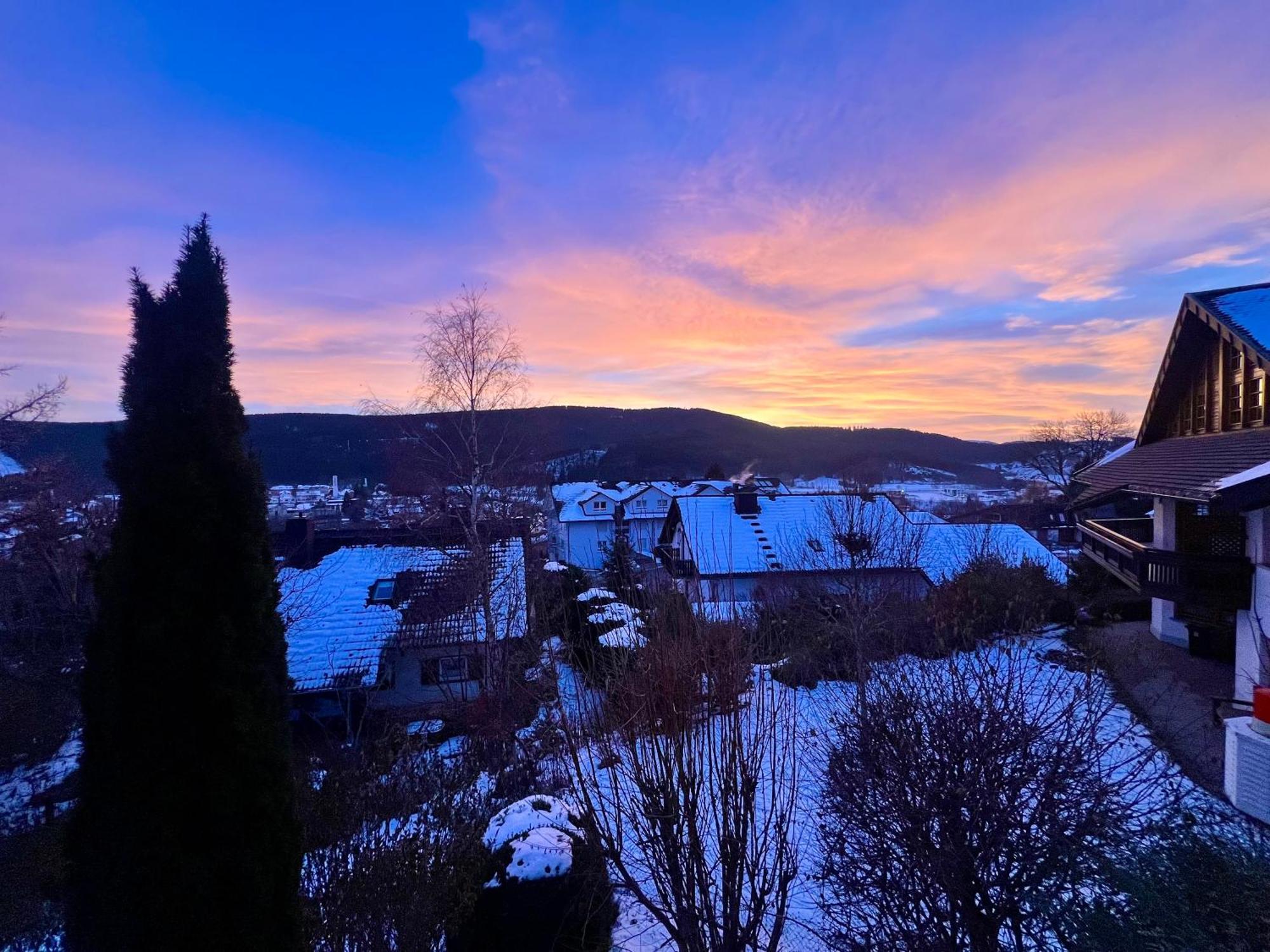 Panoramablick Mit Privatparkplatz, 2 Balkone Und 1,5 Baeder Apartment *